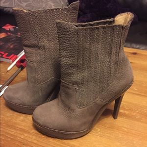 BCBG grey booties brand new